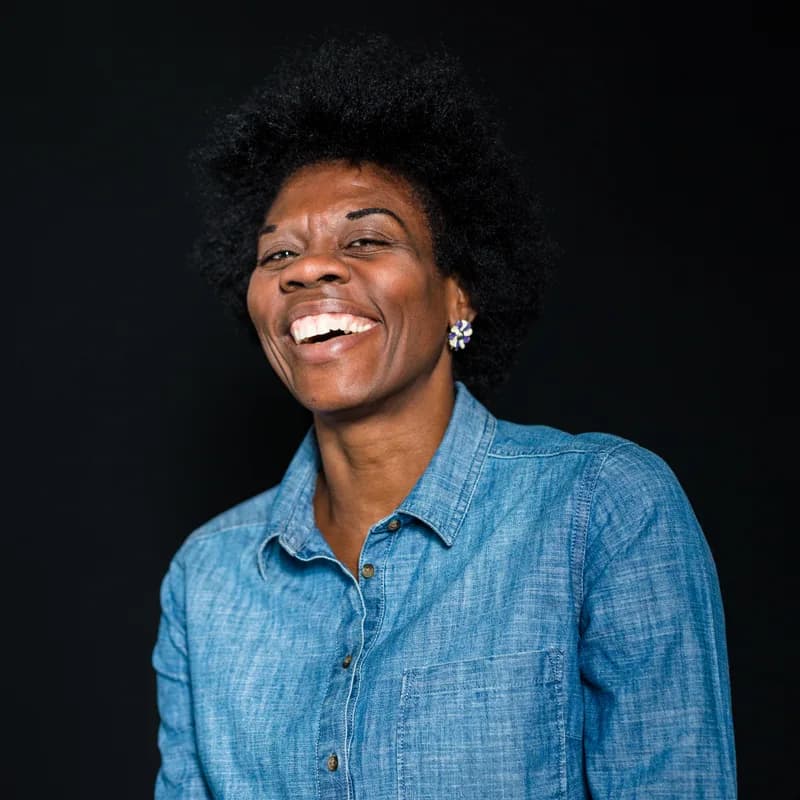 Carmen, 54 portrait